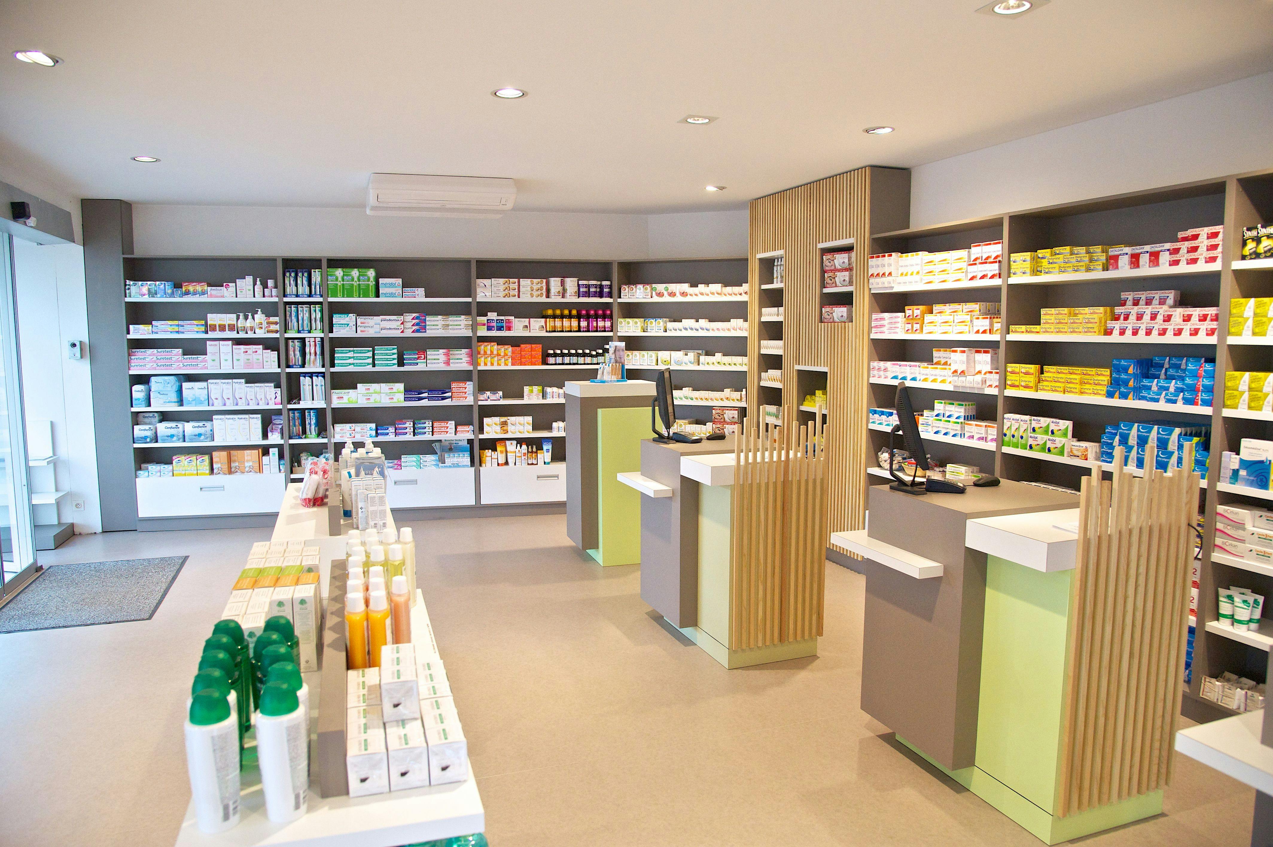 rénovation intérieure de pharmacie à Lyon par Architéa Lyon