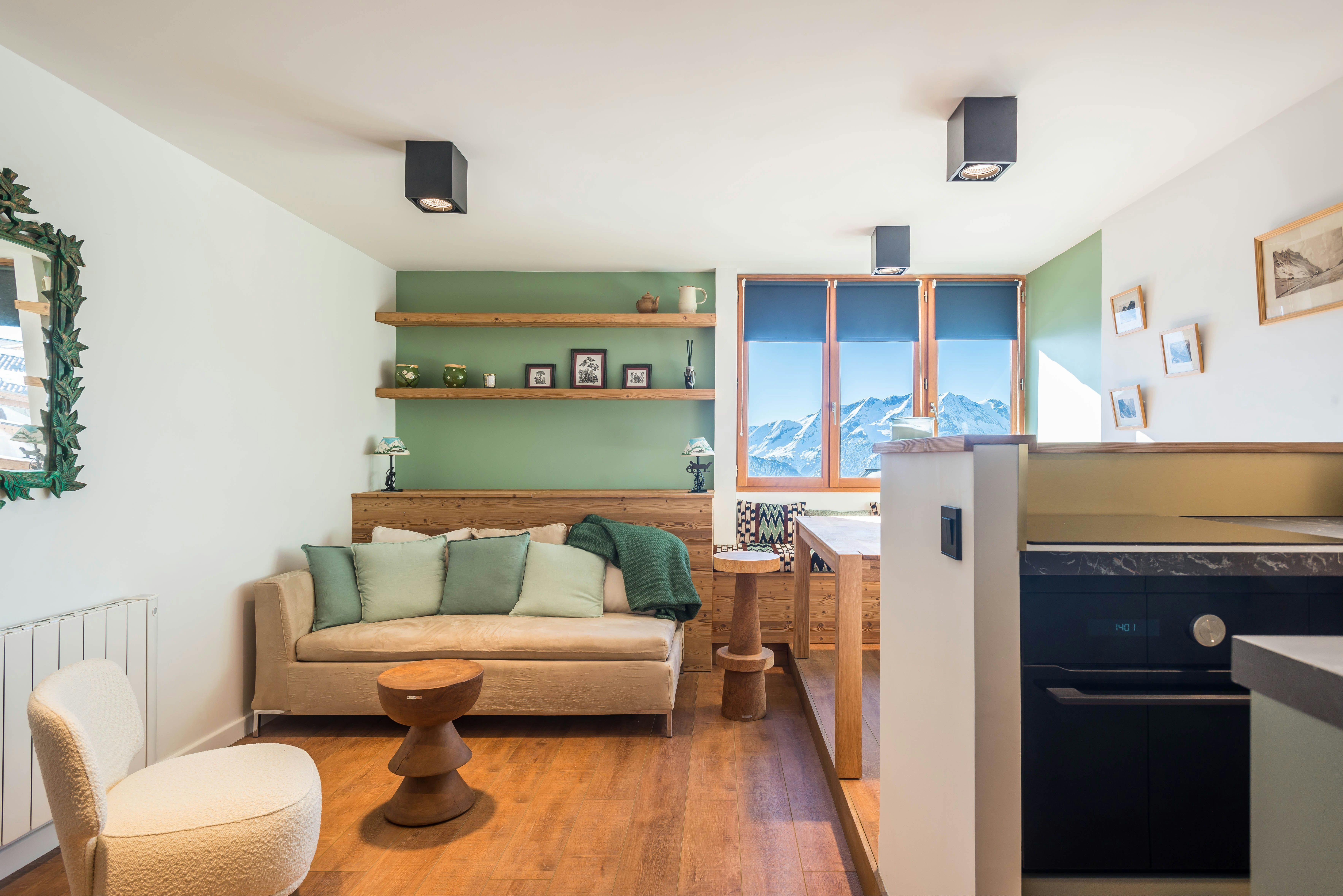 Rénovation appartement dans les Alpes vue pièce de vie par Architéa Grenoble Est